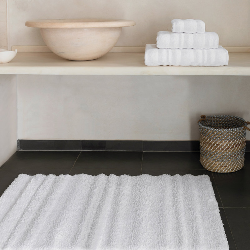 Alentejo Bath Rug, White, 28" W x 47" L