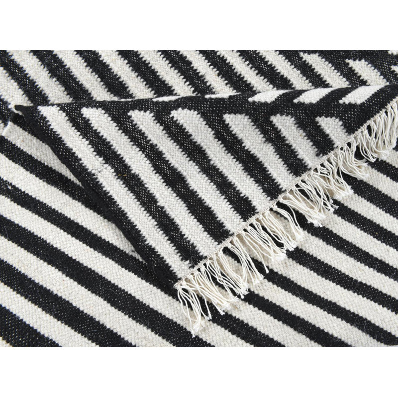 Vintage Chevron Hand Woven Area Rug, Rectangular 140 x 200cm