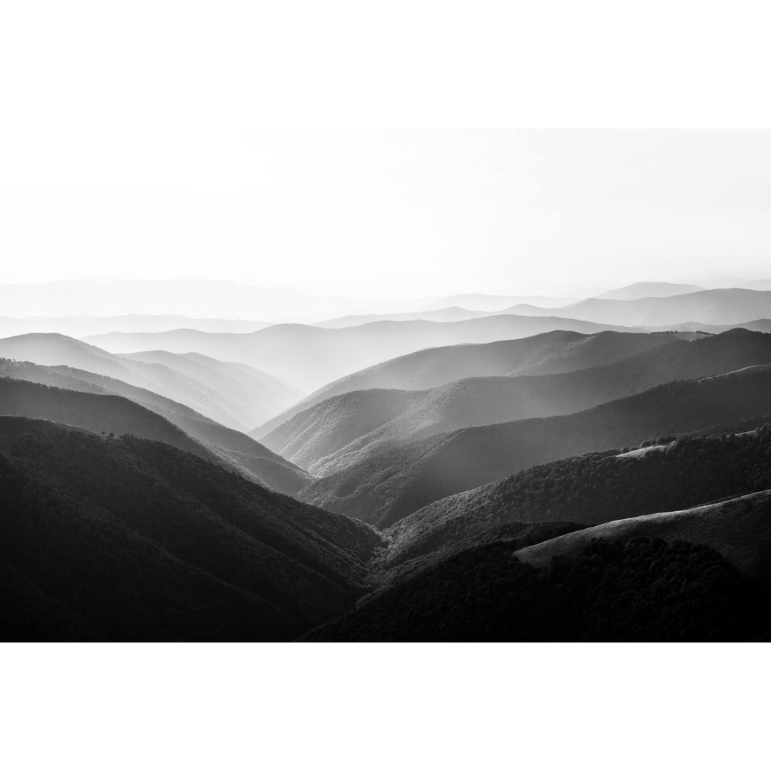 Berglandschaft von Misha Kaminsky - Leinwanddrucke