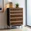Armoire française au design rétro