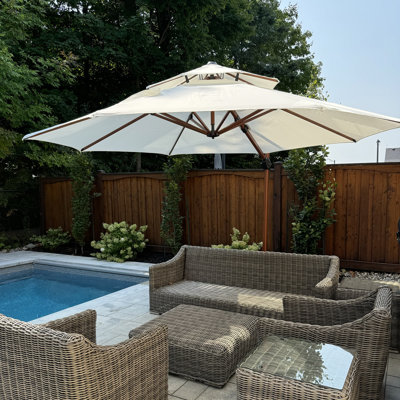 Parasol en porte-à-faux Shanequia