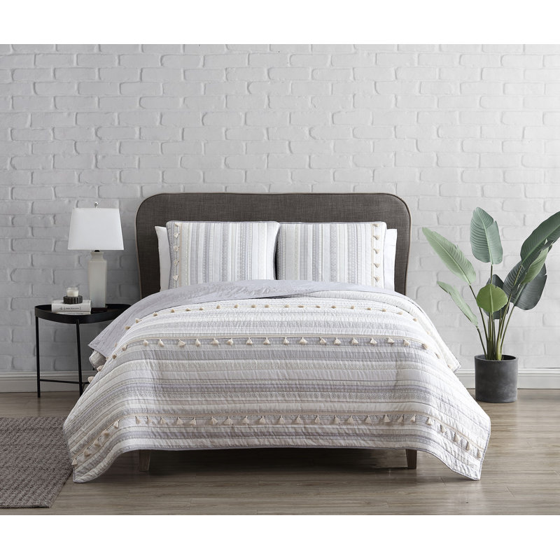 Ensemble de courtepointe en microfibre toutes saisons avec pampilles DESIGN