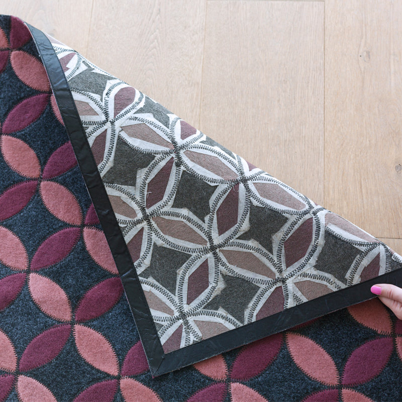 Aladdin Geometric Area Rug in Pink, Round 8'2"