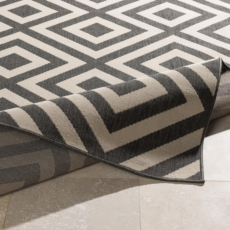 Awena Indoor/Outdoor Geometric Area Rug, Square 8'9"