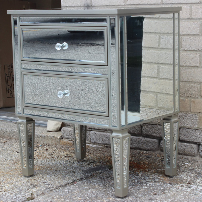 Table de chevet 3 tiroirs Eleftheria en argent