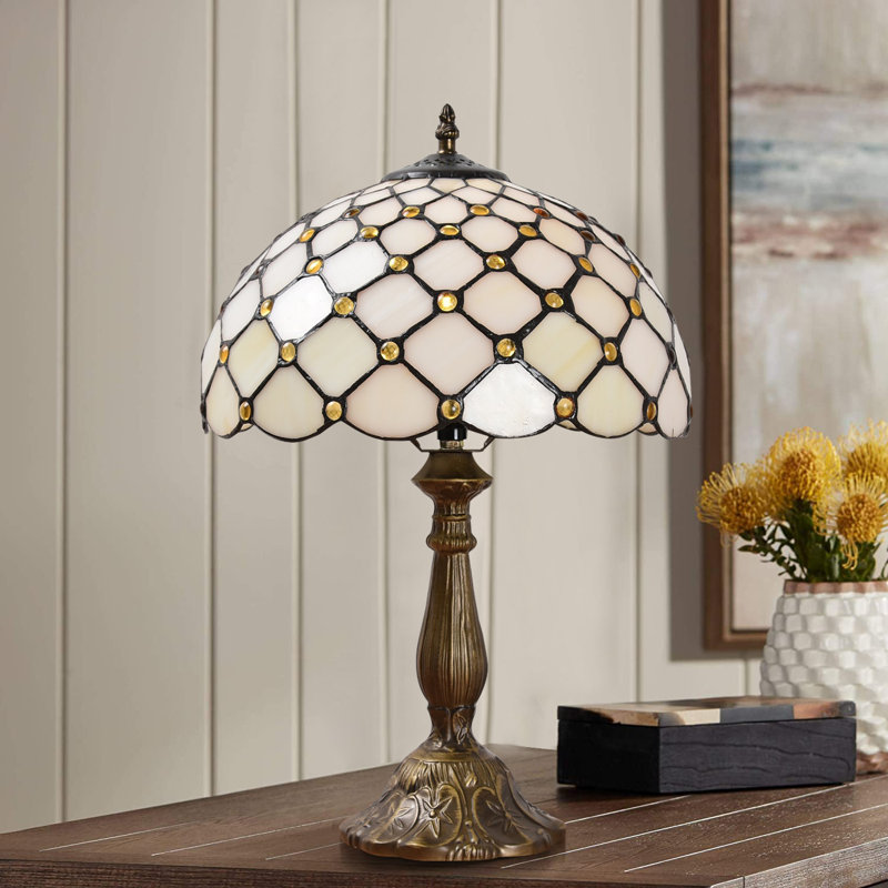 Lampe de table en résine Anjolena