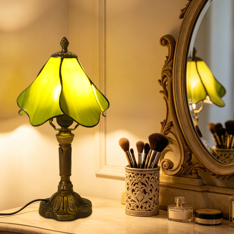 Lampe de table en verre coloré de style Tiffany, lampe de chevet bronze rétro avec abat-jour dégradé vert-jaune, lampe de bureau E26