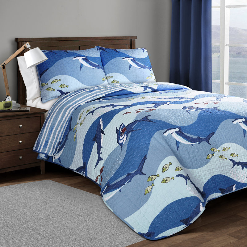 Quilt Set, Queen Quilt + 2 Standard Shams