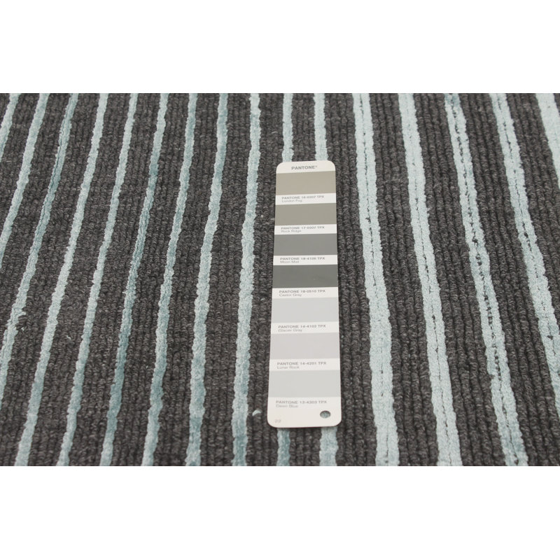 Tapis rayé gris foncé en laine tissé à la main Doorfield