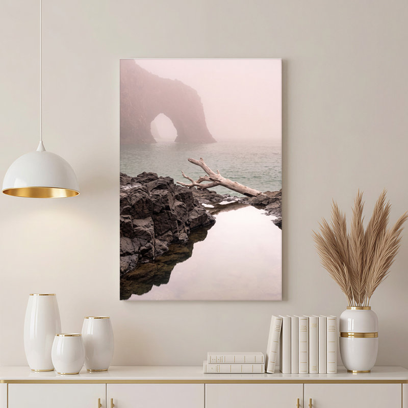 Art mural sur toile Misty Coastal Arch and Driftwood on Rocks, H 36 po x l 24 po