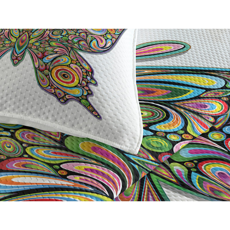 Butterflies Farmhouse / Country Coverlet, King Bedspread + 2 Shams