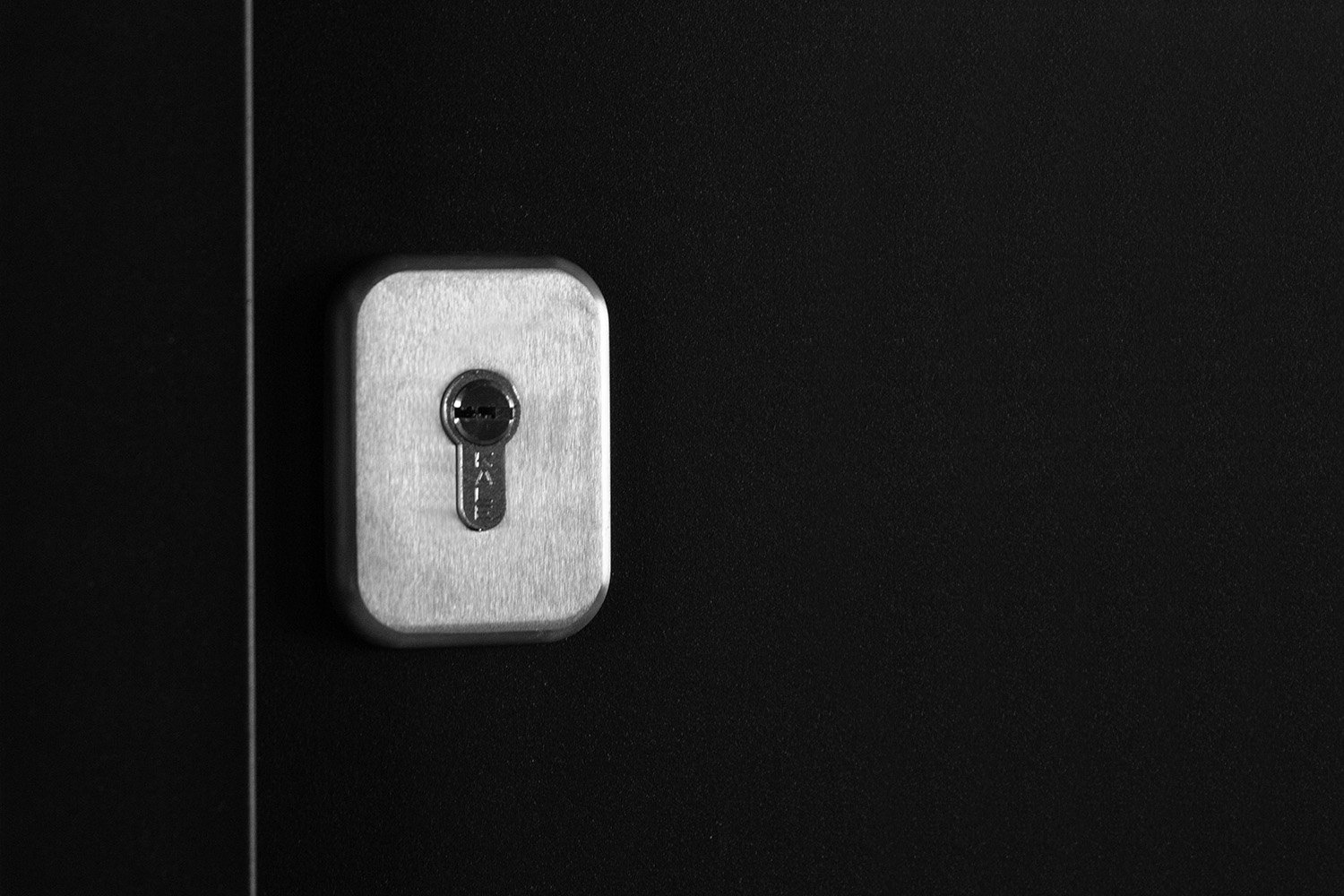 Nova Hardware Modern Exterior Entry Steel Door 36in x 80in Inox S1