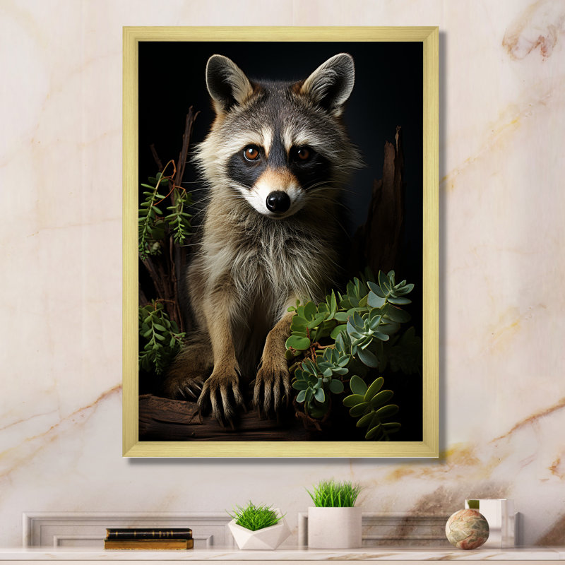 «Vibrant Raccoon Portrait I» sur toile, Encadrement doré, H 32 po x l 24 po x P 1 po