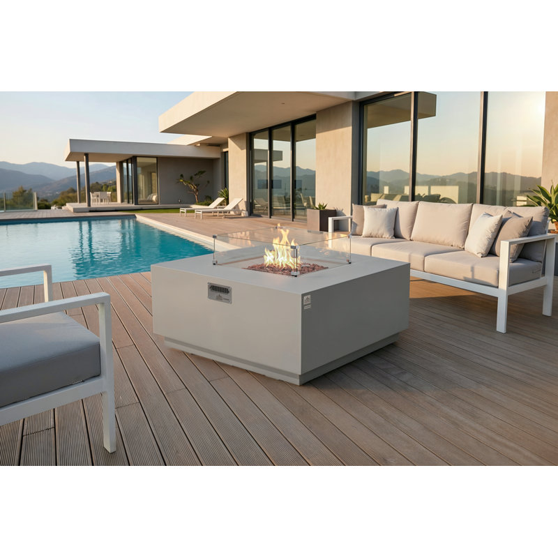 Table de foyer d'extérieur en béton de 48 po avec cache-vent, couvercle de brûleur et couvercle Oceanside, Light Grey