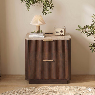 Table de chevet cannelée avec station de charge, table de chevet moderne à 2 tiroirs, tables de chevet en bois pour la chambre à coucher