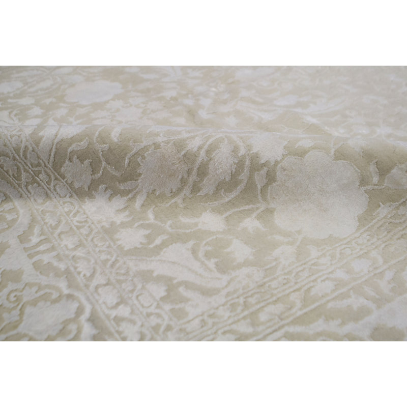 Oriental Area Rug in Beige