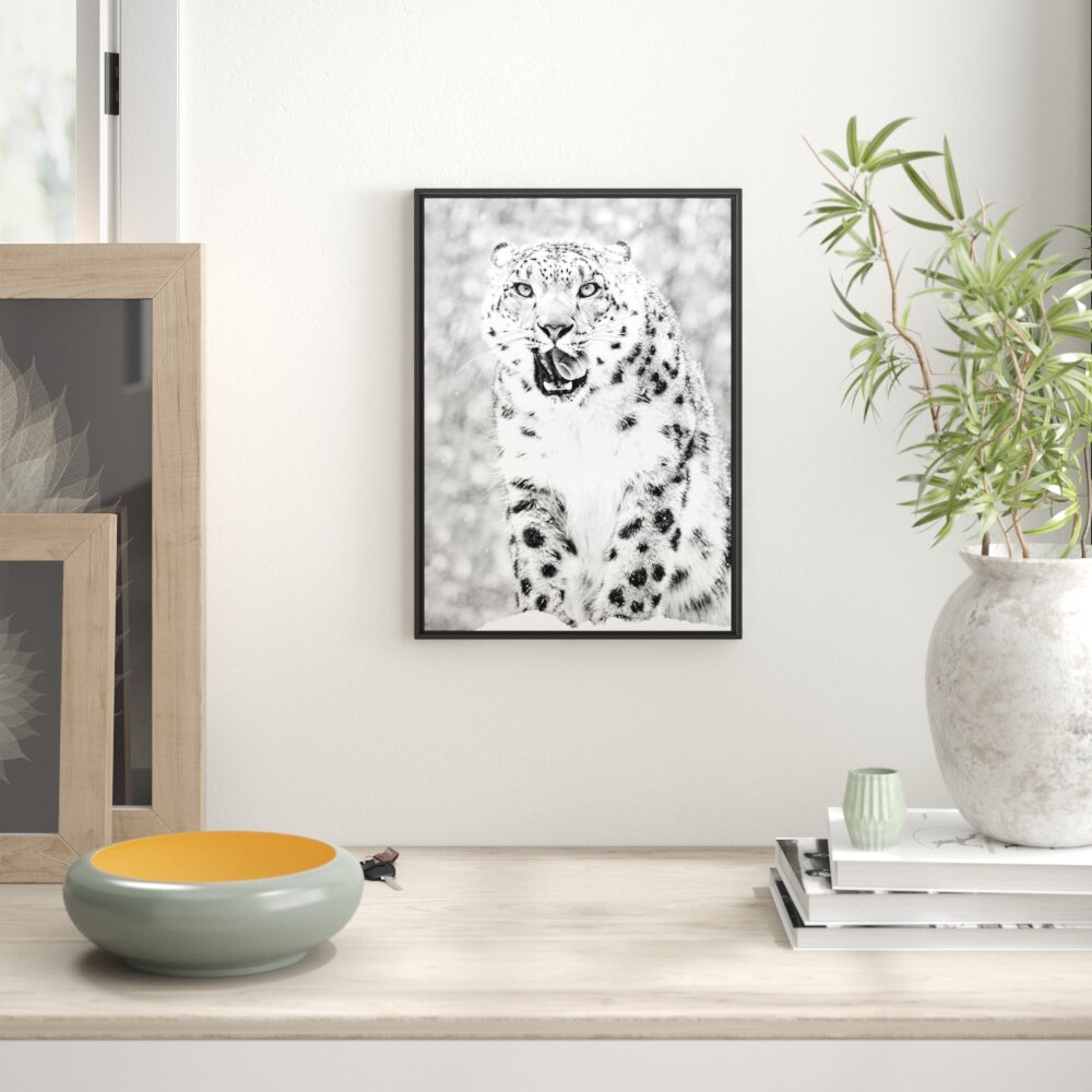 Gerahmtes Wandbild LeopardSchnee Kunst B&W