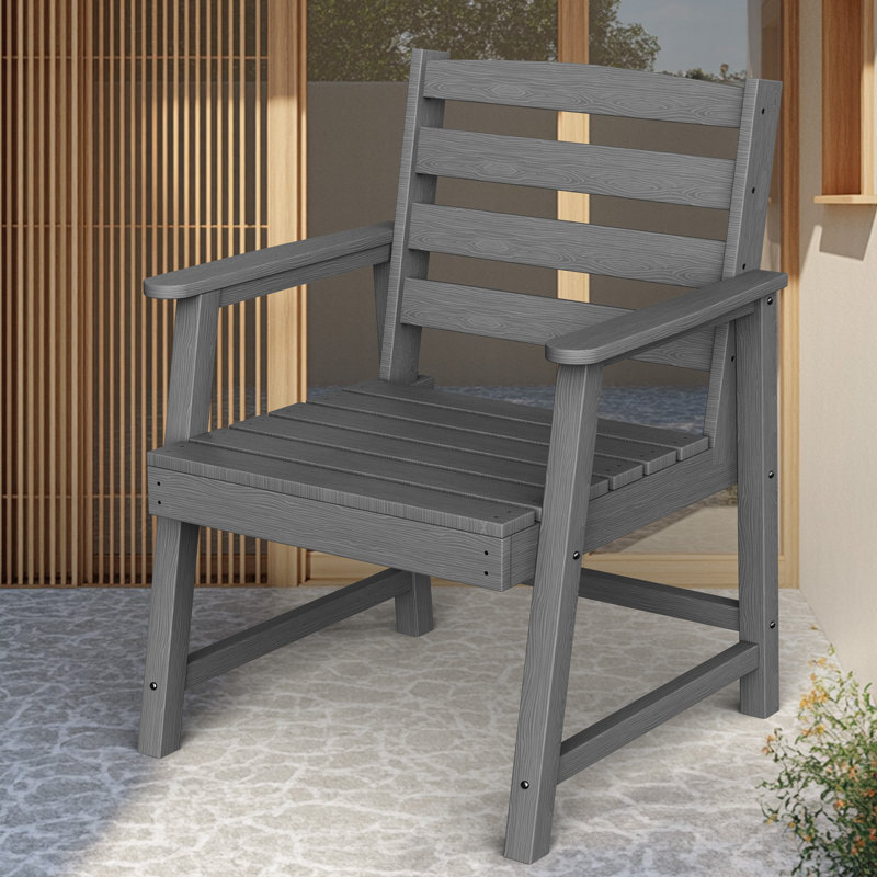 Chaise de salle à manger unique pour l'extérieur, adaptée à plusieurs cas de figure