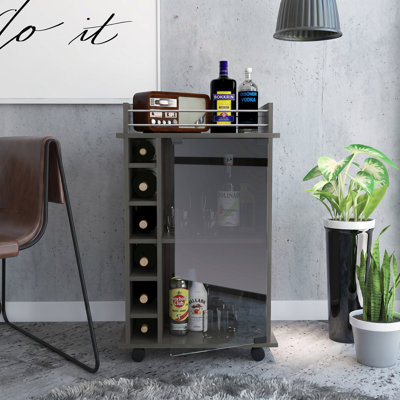 Bar avec porte à vin