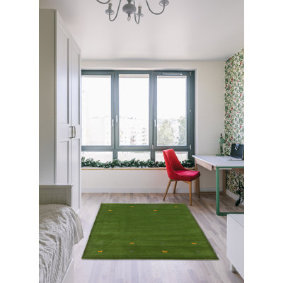 Tapis vert Kashkuli Gabbeh 3 pi 11 po x 5 pi 6 po