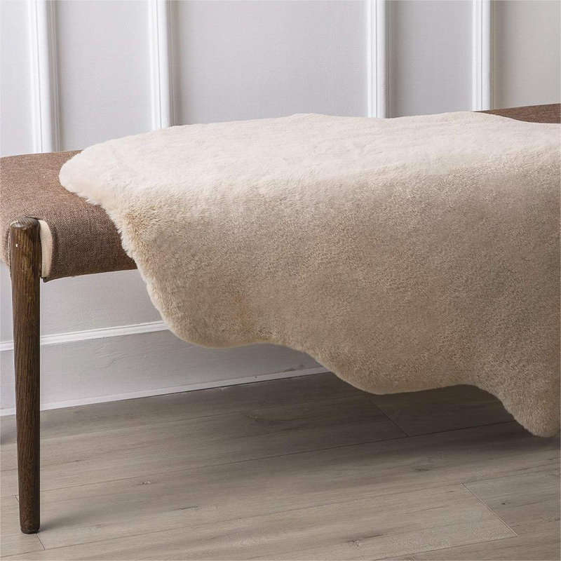 Tapis beige en fausse fourrure tissé à la machine Ruther, Nouveauté 4 pi x 6 pi