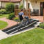 Rampe pliante en aluminium pour fauteuil roulant 8pi pour portes et marches - Rampe de seuil résistante d'une capacité de 600 lb avec surface antidérapante pour l'entrée à la maison, les scooters et l'accès aux personnes âgées-127316292