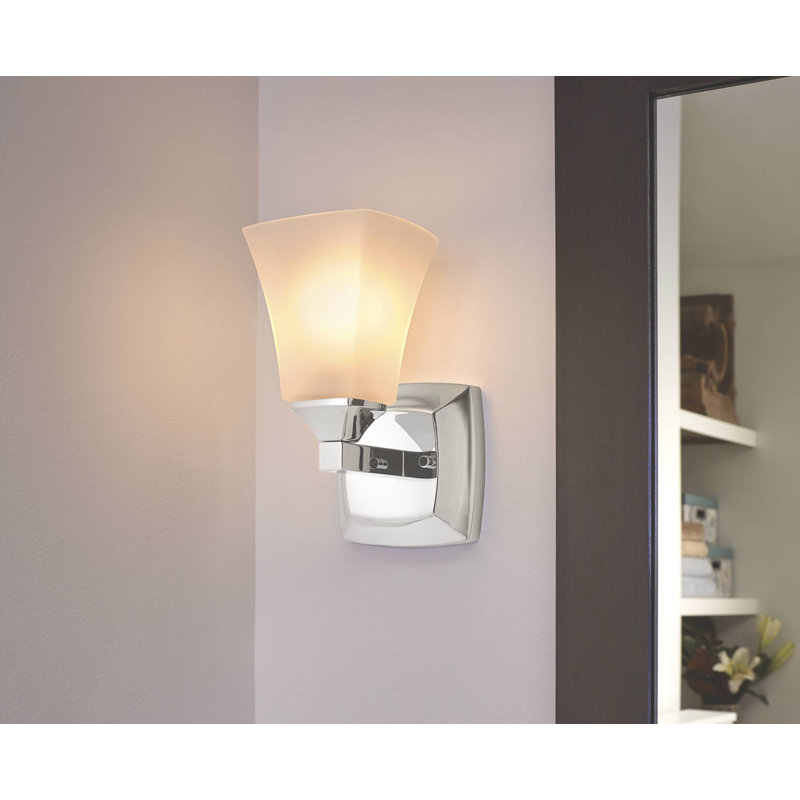 Applique murale 1 lumière pour salle de bain Voss, Chrome