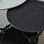 Table basse ronde avec structure en métal pour appartement, décoration intérieure