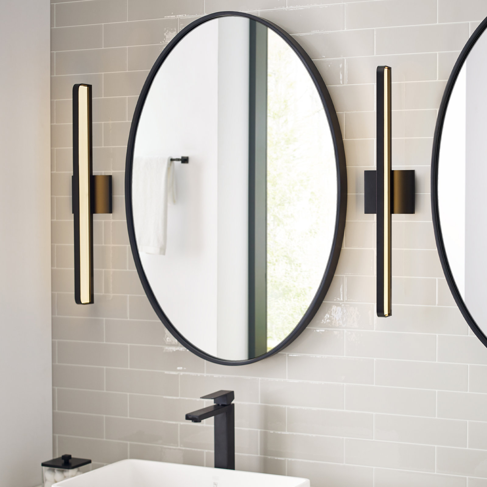 Banda Single Dimmable LED Bath Bar, Black