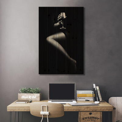 Femme tenant un vin rouge par Johan Swanepoel, reproduction sur toile tendue