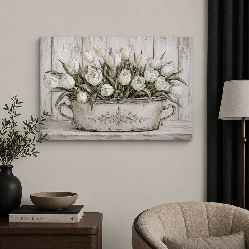 Œuvre de tulipes blanches en pot rustique en métal, photos de cuisine florale de campagne, impression sur toile encadrée