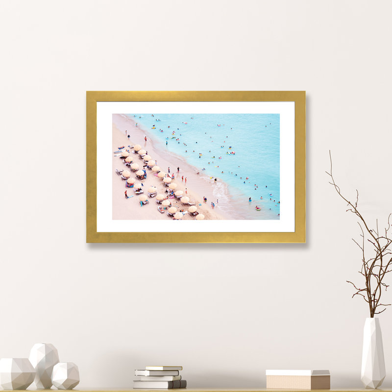 Photographie « waikiki beach », Papier encadré doré, H 24 po x l 32 po x P 1 po