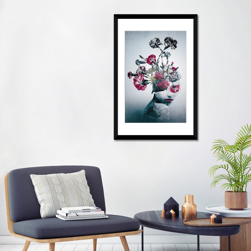 Esprit de fleurs Riza Peker, Blanc, Papier d'art encadré noir, H 32 po x l 24 po x P 1 po