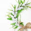 Couronne de fleurs artificielles de 35 cm (13,8 pouces) avec feuilles vertes, perles en bois, idéale pour la décoration de porte d'entrée, de mur, de mariage ou de fête (blanche).-928524752