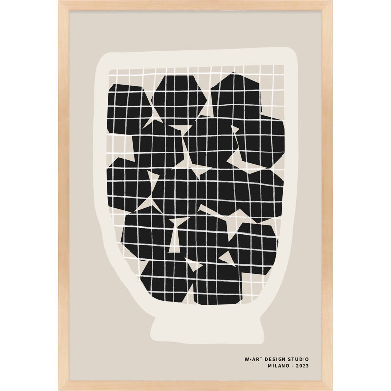 «Caoife Black Hexagons», reproduction encadrée, Papier avec cadre érable, H 25 po x l 17,5 po x P 1,25 po
