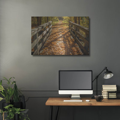 «Fall On The Footbridge» par Tim Oldford