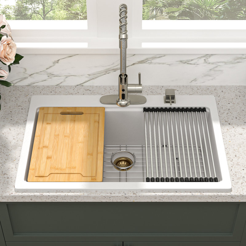 Évier de cuisine en granite 33 po x L 22 po à cuve simple avec accessoires en quartz, Blanc