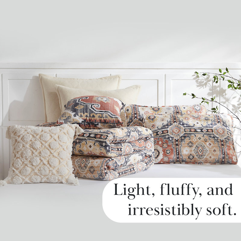 Kilim 7-Piece Quilt Bedding Set by Southshore Fine Linens, King Quilt + 6 Additional Pieces, Natural Patchwork