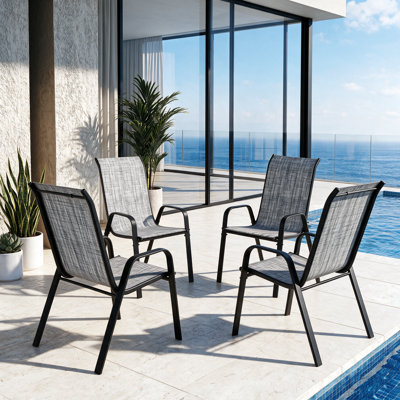 Chaises de patio empilables, tissu Textilène durable avec accoudoirs, cadre en métal robuste, chaises de salle à manger d'extérieur ergonomiques à séchage rapide pour la cour arrière et le bord de la piscine (gris, 4 pièces)