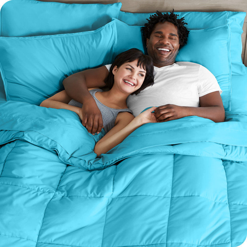Lit dans un sac en microfibre 1800 de qualité supérieure 1800, Édredon simple TG et 4 pièces supplémentaires