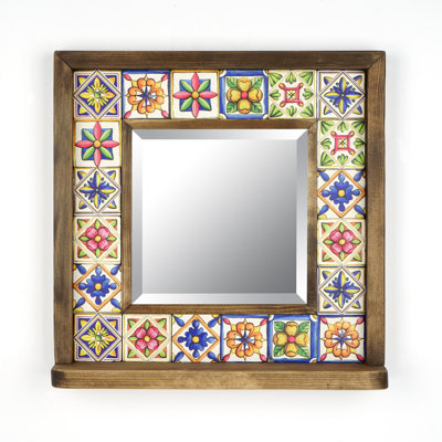 Miroir rustique en bois de pin, 12,6 po x 12,6 po | Cadre en travertin et calcaire 100% naturel, finition à base d'eau | Comprend un miroir en verre et 5 crochets de suspension | Parfait pour les décors traditionnels et du sud-ouest