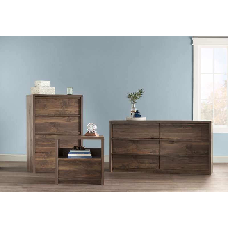 Holtzlander 60.71" W 6-Drawer Manufactured Wood Dresser, Grand Walnut