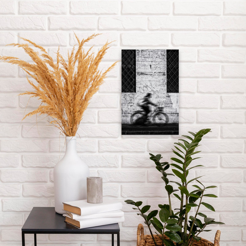 Impression d'art urbain dynamique sur un cycle urbain dynamique, 18" H x 12" W