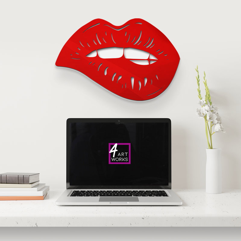 Décoration murale moderne «Biting Lips», Rouge pâle, H 13 po x l 19 po x P 1 po