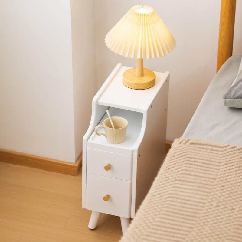 Petite table de chevet pour les espaces restreints, table de bout étroite en bois massif avec tablette de rangement, table de chevet peu encombrante pour le salon ou la chambre à coucher