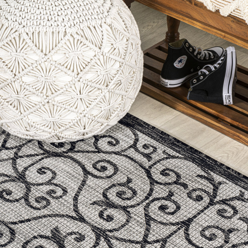 Deronte Vintage Filigree Textured Weave Light Gray/Black Indoor/Outdoor Rug, Square 5'3"