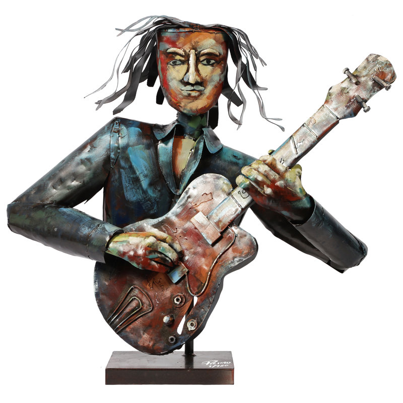 Sculpture multimédia mixte the bassiste