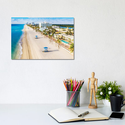 Beautiful Beach Morning by Susanne Kremer - Wrapped Canvas Gallery-Wrapped Canvas Giclée