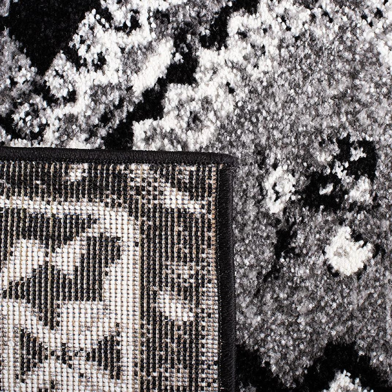 Drumahaman Southwestern Grey/Black Area Rug, Rectangle 4' x 6'