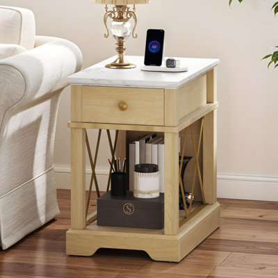 Table de bout 25,9 po H Farmhouse avec prises de courant